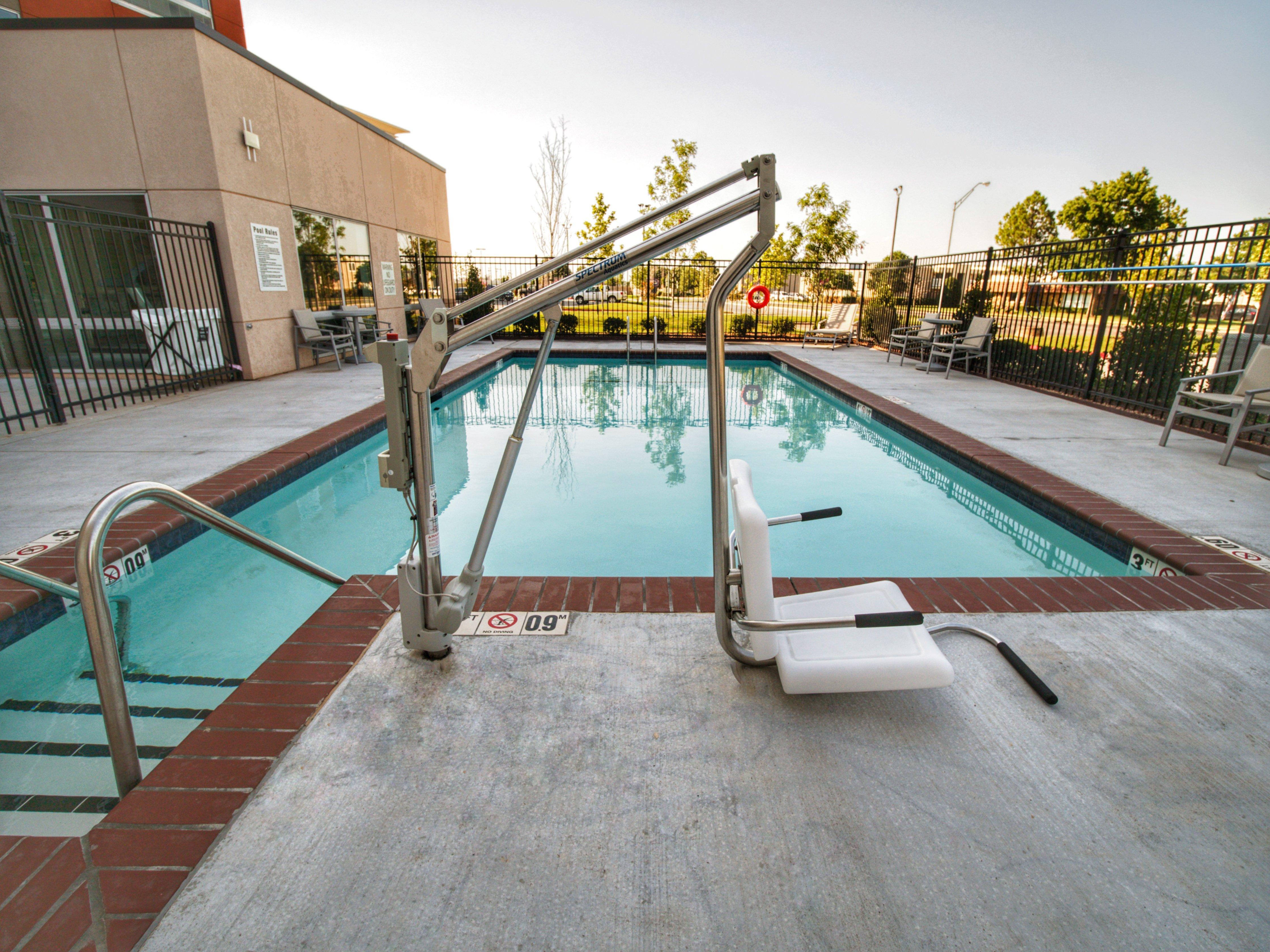 Holiday Inn Express & Suites Moore By Ihg Exterior foto